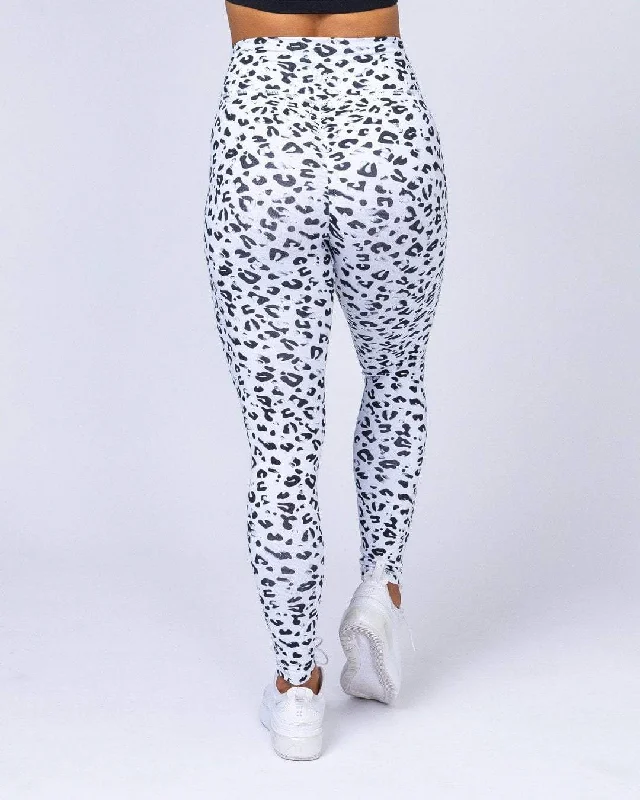 Signature Full Length Scrunch Leggings - Snow Leopard